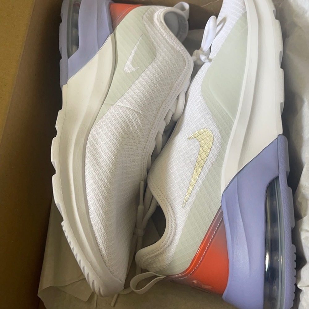 Air max motion 2